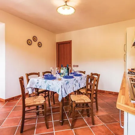 Nice Apartment In Casalguidi Pt With Kitchen
